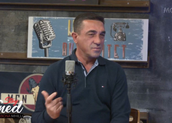Dede në “Stay Tuned”: Jemi brezi më pafat në historinë e shoqërisë shqiptare. Pas vitit ’93 nuk kishte më idhuj