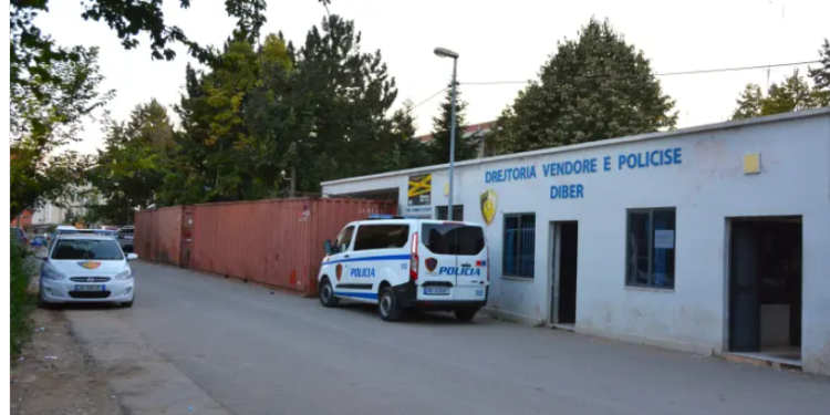 Theu masën e sigurisë ‘arrest shtëpie’, arrestohet 29-vjeçari në Dibër! I dënuar më parë për dhunë në familje