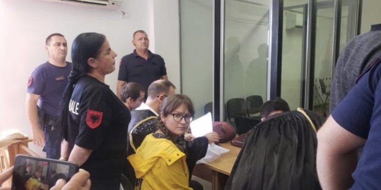 Hetimi për spiunët rusë/ Nuk janë zbërthyer ende telefonat dhe droni i sekuestruar