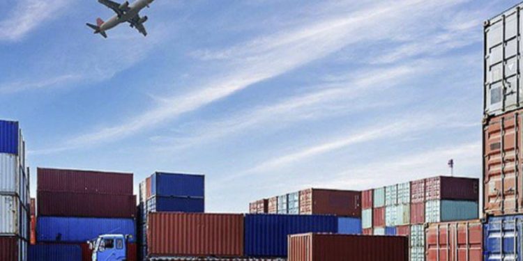 2022, volumi i transportit të mallrave u ul në porte dhe hekurudha, u rrit nga ajri