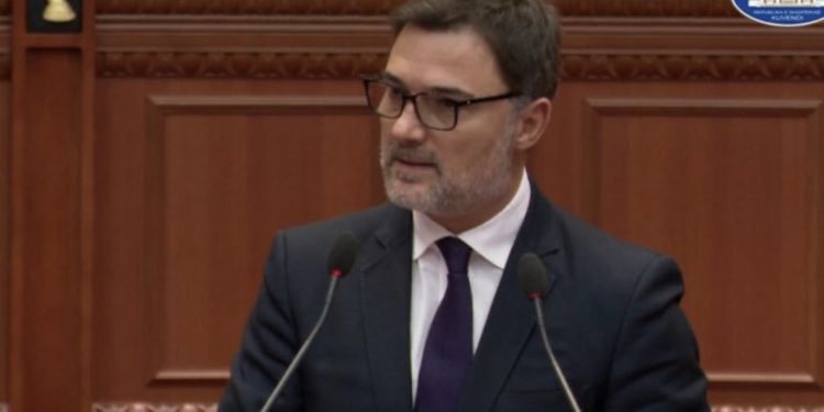 Viktimat e Holokaustit/ Alibeaj: Shqiptarët e njohim mirë dhimbjen e genocidit