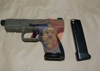 EMRI/ Kë do vriste? Arrestohet 18-vjeçari me ‘Range Rover’ në Lezhë, lëvizte me pistoletë në brez