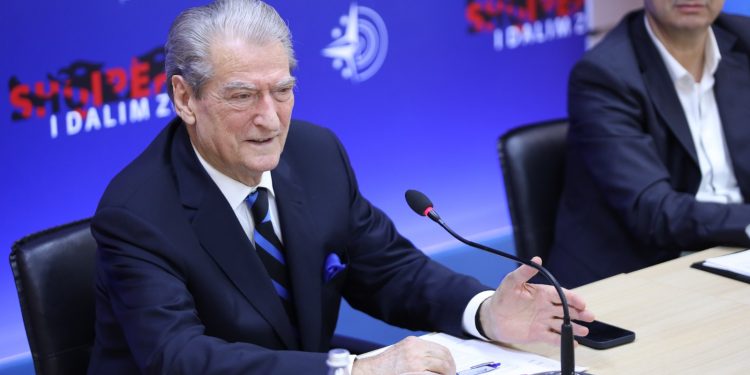 “McGonigal”/ Berisha: Rama i futi thikë pas shpine shqiptarëve dhe SHBA-së! S’ka nder e moral