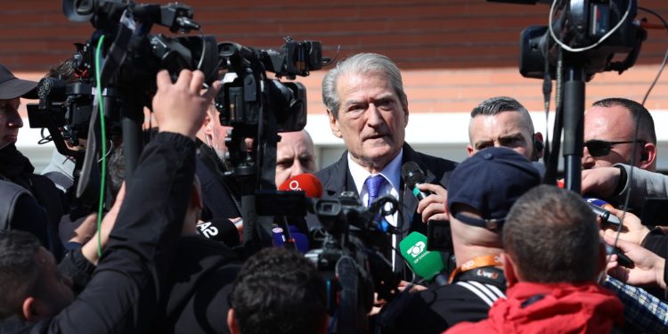 Berisha: Rama do largohet me revolucion paqësor! Hetimi për Bashën, kreu i PD: Rezultati do komunikohet së shpejti