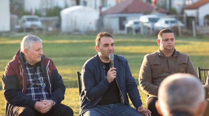 Këlliçi takim me banorët në Kashar: Vij me një model krejt ndryshe! Çdo politikan që nuk mban premtimet të ndëshkohet me votë