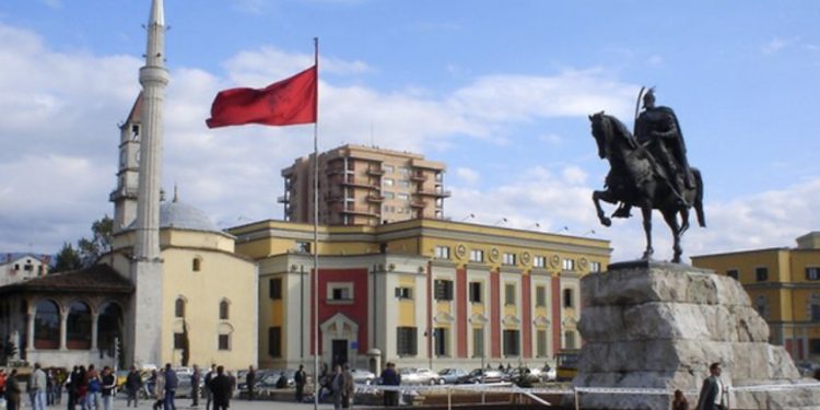 INSTAT: Pandemia në Europë shkurtoi më shumë jetën në Bullgari dhe Shqipëri, 3.6 vjet më pak