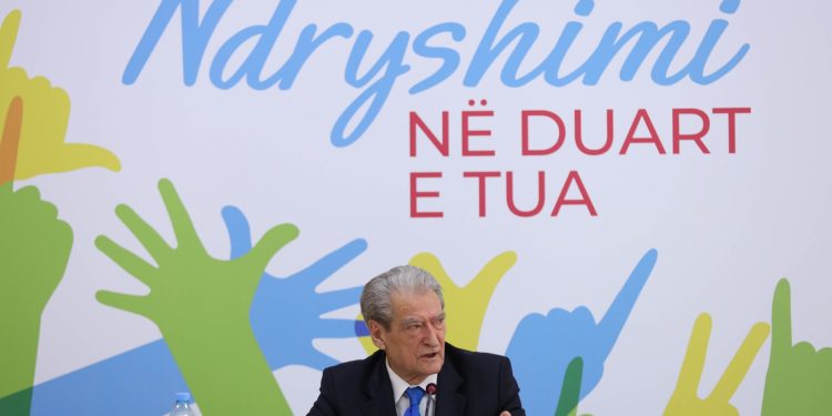 Lapsusi EPIK i Berishës, ngatërron Masakrën e Lumës me ‘masakrën elektorale’