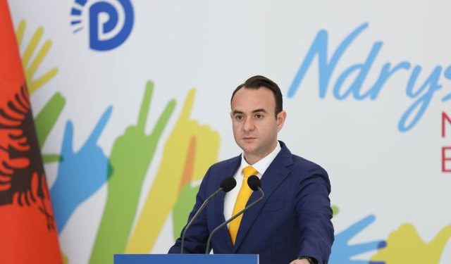 E FORTË/ PD:  Kandidati i Alibeajt në Mallakastër mori 200 mln lekë tender në shkelje të ligjit! Kapllanaj po ‘shpërblehet’ nga Rama dhe Veliaj