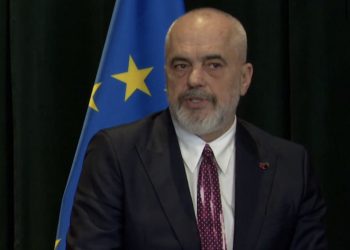 Rrezikon opozita të mos regjistrohet në 14 Maj? Rama “ironik”: Të gjithë do hyjnë si çeço!