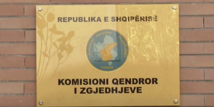 Shqipëria me 132 parti politike, KQZ pas auditimit financiar: Shumica s’kanë adresë