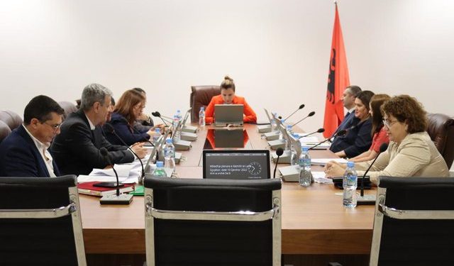 BIRN: KLGJ dështon të shqyrtojë prej 4 muajsh procedimin disiplinor ndaj Sami Ujkashit