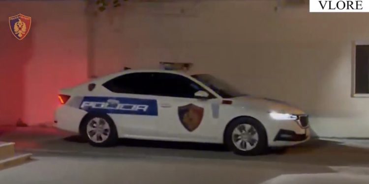 Dhunuan të moshuarën dhe i vunë flakën shtëpisë , 2 të arrestuar