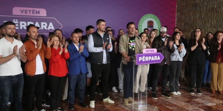 Veliaj shpall fitoren e Rrogozhinës: Morëm mesazhin që të punojmë akoma më shumë për të çuar vendin përpara