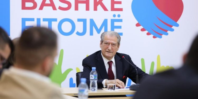 Humbi zgjedhjet/ Berisha: Do kërkoj votëbesim! Kush mendon se do dorëhiqem ta harrojë. Demokratët s’e duan këtë