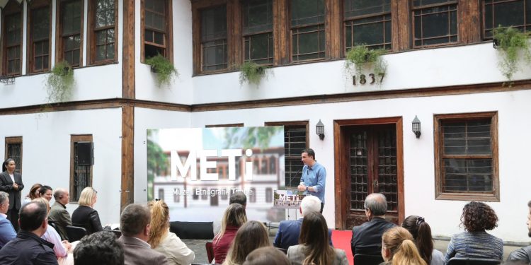 Veliaj prezanton projektin për rijetësimin e Sarajeve: E ruajtëm me fanatizëm nga ata që donin ta shkatërronin