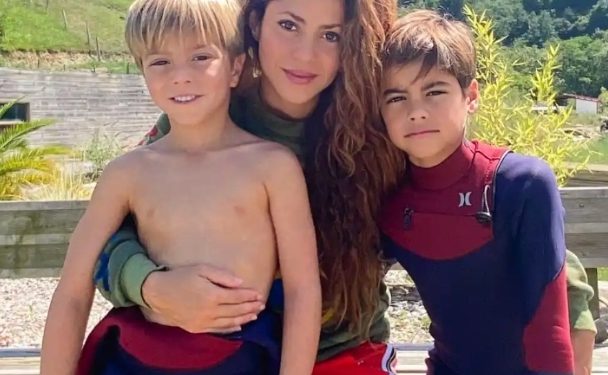 Ndjekja nga mediat, gazetarët dhe paparacët, vazhdon të ndodhë në SHBA, Shakira në ankth, dëshiron t’i japë fund