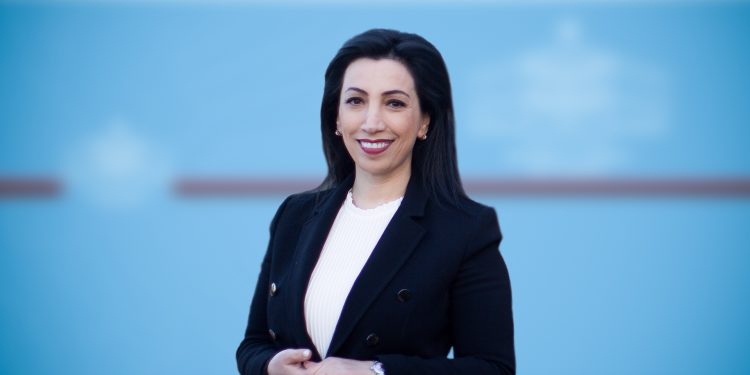 Evis Kushi, në mbledhjen e Komisionit Parlamentar, fëmijët do të futen në klasë të parë dhe pa mbushur 6-vjeç
