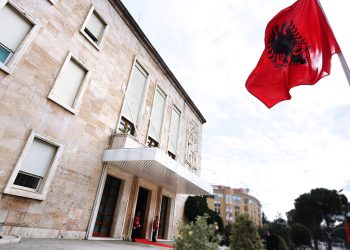 Qeveria merr VENDIMIN: Pensioni i posaçëm bëhet sa 10-fishi i pensionit social, zbardhet VKM-ja