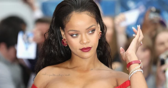 Rihanna dhe shtatëzania e saj zbukurojnë fushatën më të re të markës Louis Vuitton