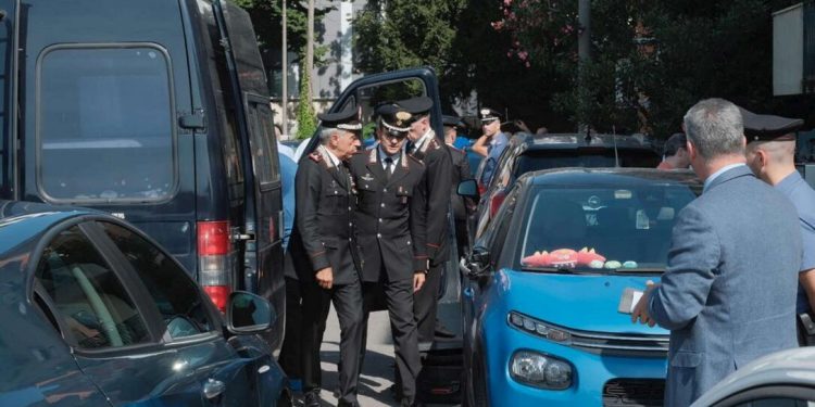 EMRI/ Nuk iu bind urdhrit për të ndaluar dhe përplasi me furgon karabinieren, Policia italiane vret 55-vjeçarin shqiptar