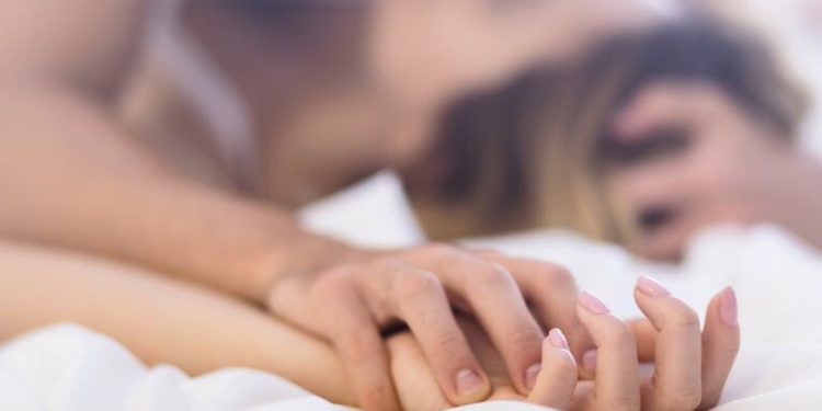 5 frikërat që femrat kanë gjatë seksit…