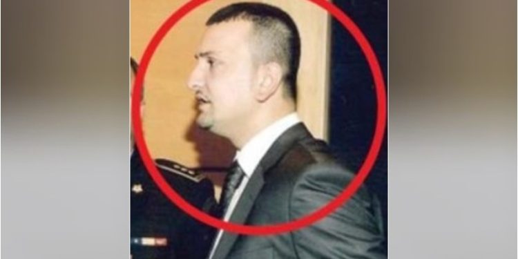 FOTO/ Ky është 39-vjeçari i dënuar dhe më parë që mashtronte biznesmenët në Tiranë duke iu premtuar tendera në infrastrukturë