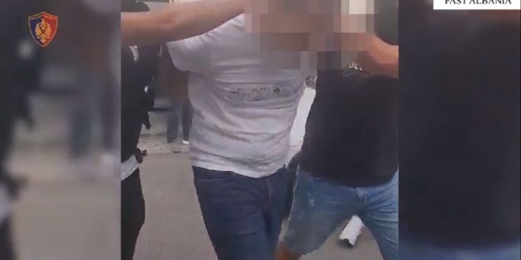 EMRI+VIDEO/ I shpallur në kërkim ndërkombëtar nga Italia për trafik droge, arrestohet 42-vjeçari në Laç!