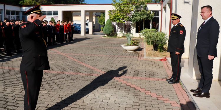 Balla takim me efektivët e Gardës së Republikës: Duhet të vazhdojmë të rrisim mbështetjen për Gardën e Republikës, qoftë në infrastrukturë, qoftë në teknologji
