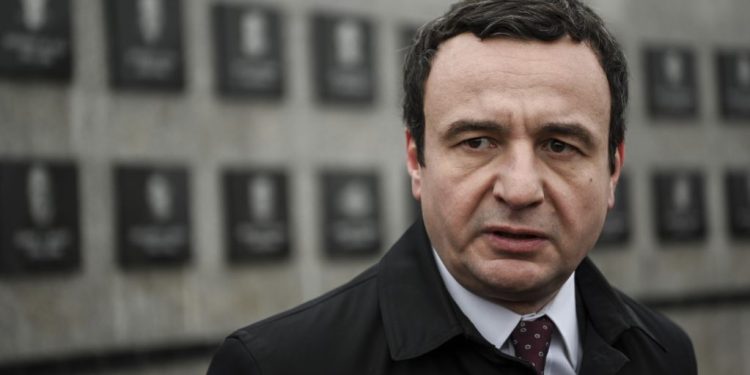 Kërcënohet me jetë Albin Kurti