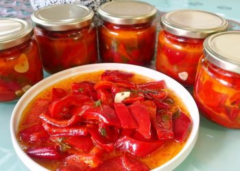 Speca gogozhare në 10 minuta – Si t’i përgatisni krejt lehtë dhe plot shije në shtëpi