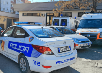 Pas 2 orë kërkimesh, gjendet trupi i pajetë i 21-vjeçarit që u mbyt në Fier