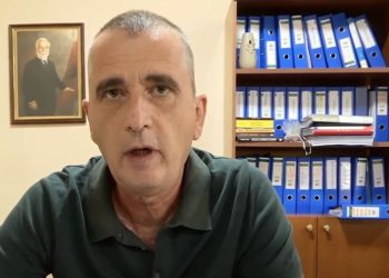 Viti i ri shkollor në Elbasan/ Risi: hapja e gjuhës rome