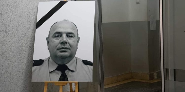 Sot homazhe në Tiranë në nder të heroit Afrim Bunjaku