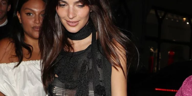 Emily dhe Kylie aprovojnë: Ky model fustani të duhet për në vjeshtë