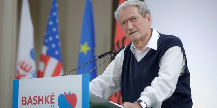 “Rama shndërroi krimin në votë”/ Berisha në Kukës: Ministrat bënin mbledhje me Pëllumb Gjokën dhe Bajrat!