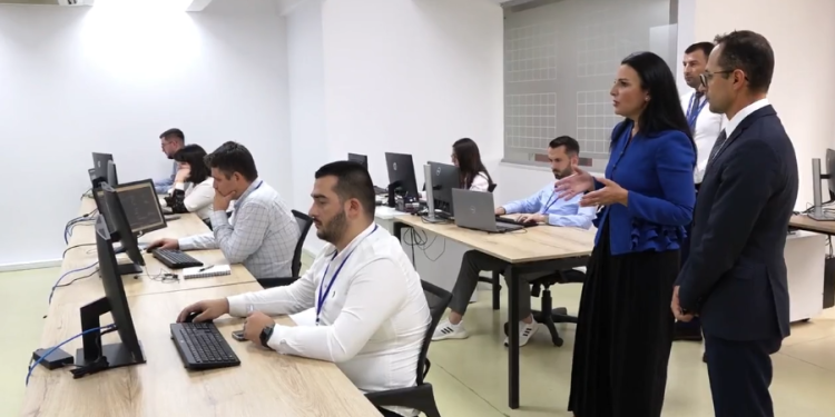Balluku në Qendrën Operacionale të Sigurisë Kibernetike: Kemi forcuar mbrojtjen, dixhitalizimi prioritet