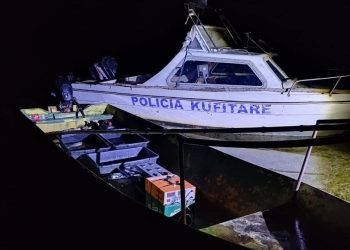 Nën hetim dy persona pasi po peshkonin me mjete të ndaluara në Liqenin e Shkodrës