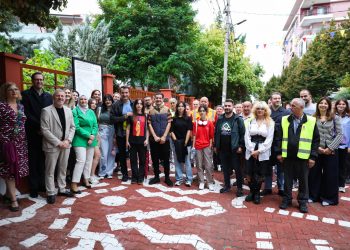 Rehabilitohen hapësirat pranë shkollave “Gustav Mayer” e “Naim Frashëri”, Veliaj: “Rrugët në shkollat dhe kopshtet e Tiranës më të sigurta për fëmijët”