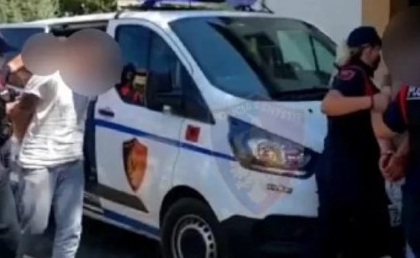 Shpërdanin drogë pranë shkollave, 9 të arrestuar në Tiranë