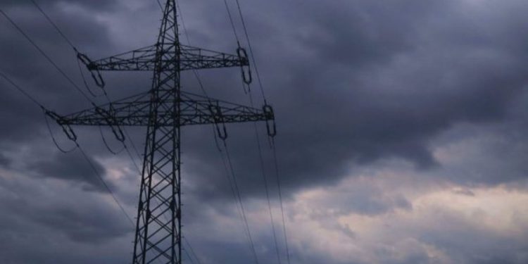 Moti i keq:Ndërprerje energjie në Maliq, Pogradec dhe Devoll