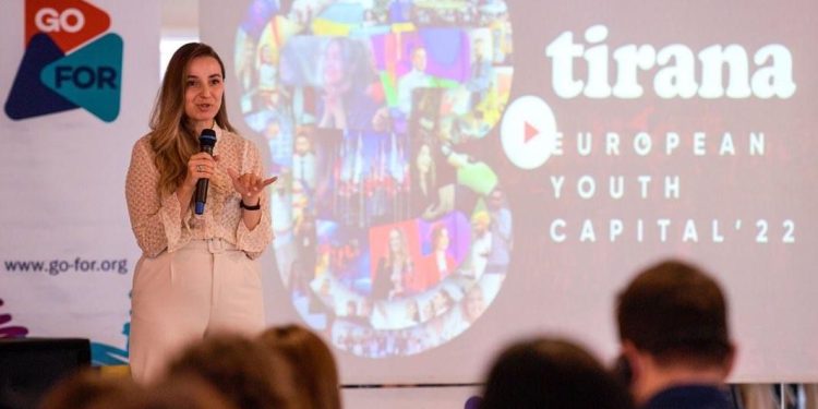 Tirana si model i “Kryeqytetit Evropian të Rinisë 2022”, Dafina Peci: Një Inspirim Ndërkombëtar në Panairin e Izmirit”