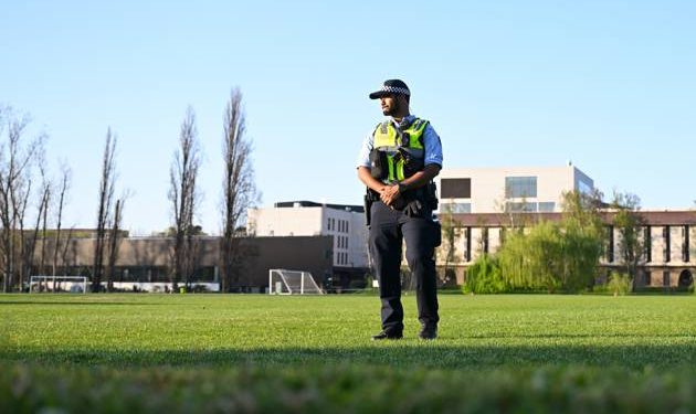 Tronditet Universiteti Kombëtar i Australisë pas një sulmi me thikë