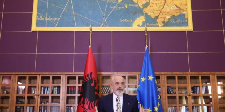 Rama u përgjigjet kritikave: Pse KFOR duhet të marrë nën kontroll veriun e Kosovës