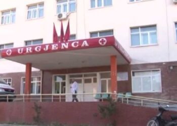 59-vjeçarja tenton t’i japë fund jetës duke u lyer me benzinë