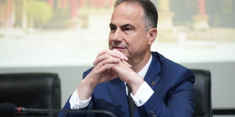 Shitet Akademia /Opinion,nga Luçiano Boçi