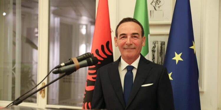Engjëll Agaçi nderohet si “Kalorës i Meritës i Republikës” nga presidenti Mattarella! Historia e panjohur e “eminencës gri” pranë Edi Ramës