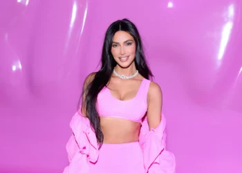 Kim Kardashian feston ditëlindjen e saj  të 43-të, Beyoncé i dërgoi lule…