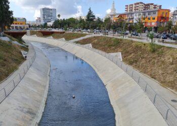 Ndotja e Gjanicës, policia procedon drejtuesit e kompanive të nxjerrjes së naftës