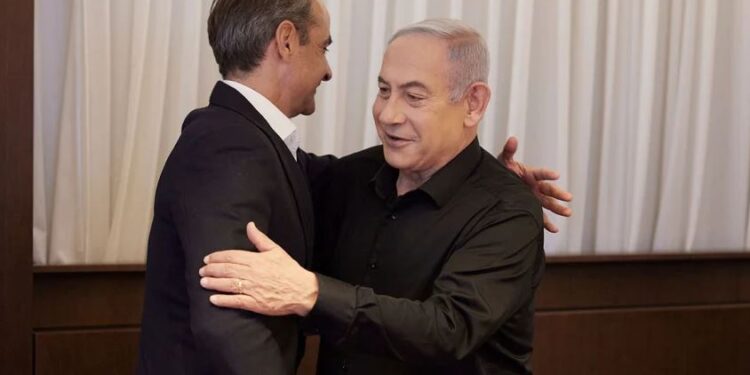 Kryeministri grek pas takimit Netanyahun: Greqia mbrojti dhe mbështeti të drejtën e Izraelit për vetëmbrojtje, sipas ligjit ndërkombëtar