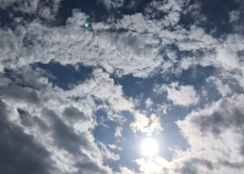 Parashikimi i motit, kthjellime dhe vranësira të dendura